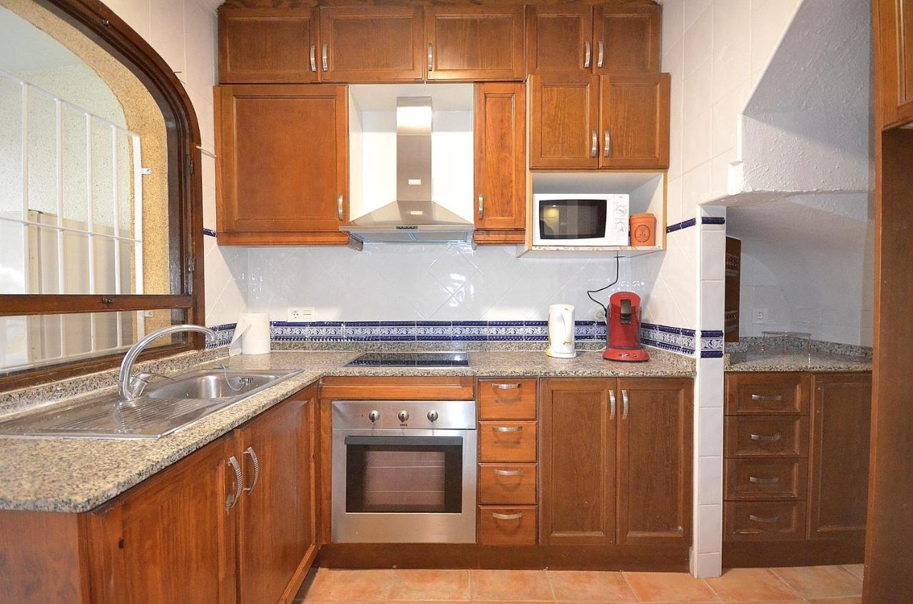 Вилла Agradable Adosado Con Piscina, Duchas Hidromasaje Торевьиа Экстерьер фото