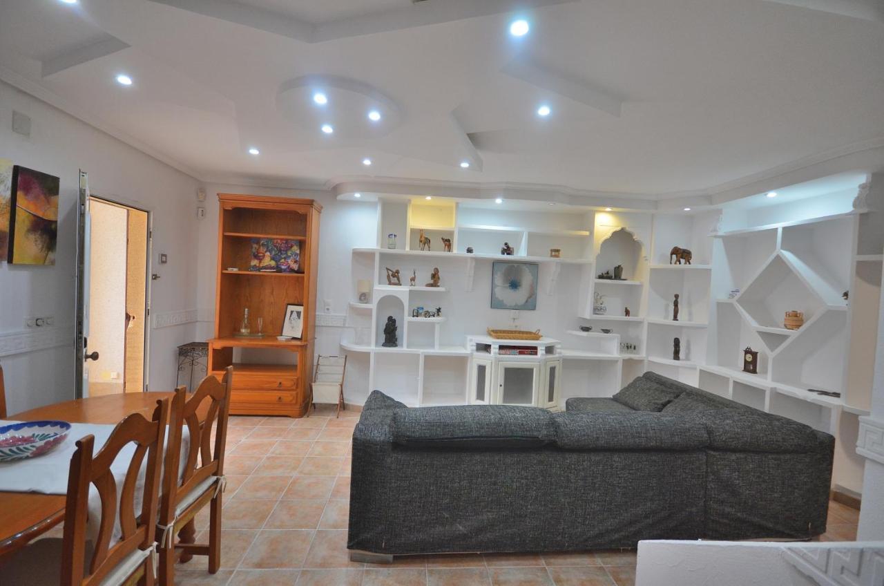 Вилла Agradable Adosado Con Piscina, Duchas Hidromasaje Торевьиа Экстерьер фото