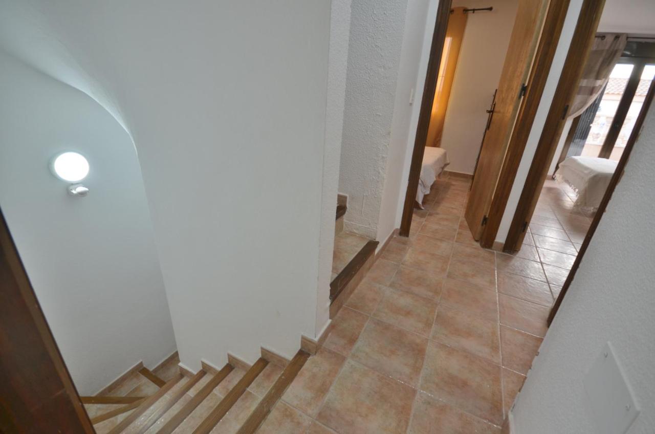 Вилла Agradable Adosado Con Piscina, Duchas Hidromasaje Торевьиа Экстерьер фото